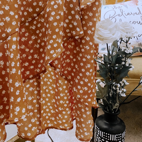 Floral Ruffle Maxi Dress - Picture 1 of 7